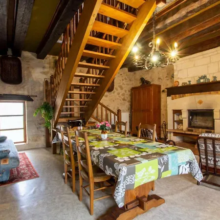 Casa vacanze Saint-front-la-rivière, 3 Pièces, 6 Personnes - Fr-1-616-117