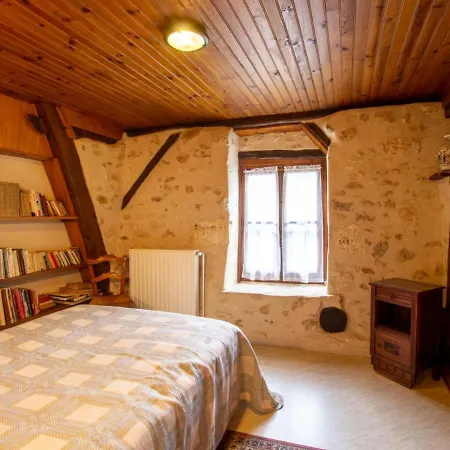 Saint-front-la-rivière, 3 Pièces, 6 Personnes - Fr-1-616-117 Casa vacanze *